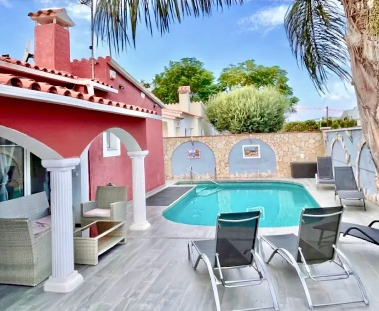 MONTSENY : MODERN 4 BEDROOM HOLIDAY VILLA WITH HEATED POOL, A/C + WIFI - Image 1