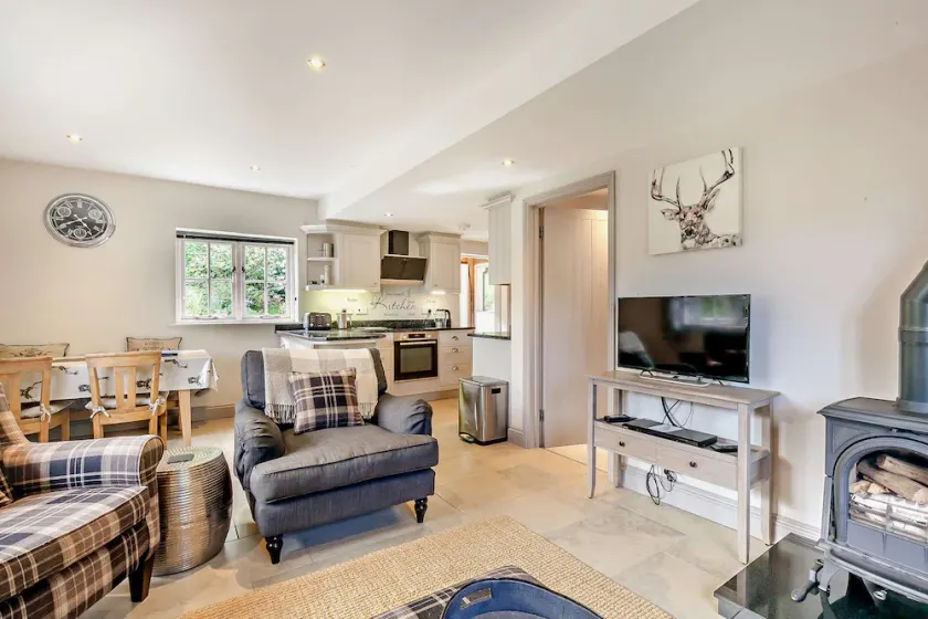 Deerkeepers Cottage - luxurious and contemporary rural retreat - Image 1
