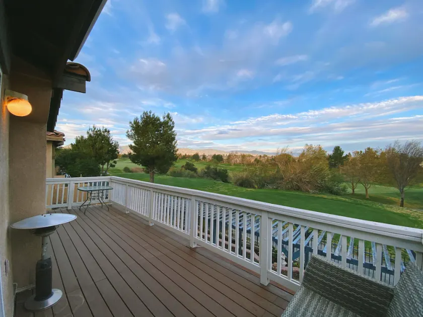 Golf course house with 2 master bedrooms - Image 1