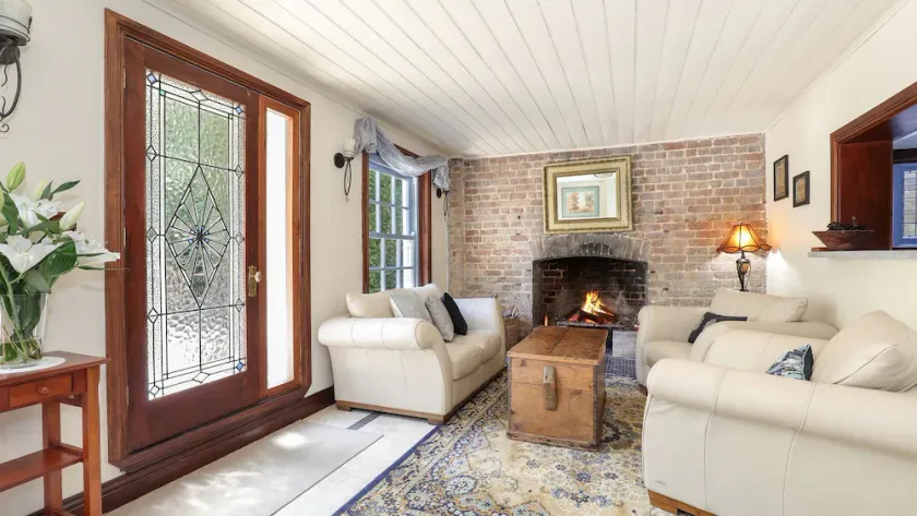 The Coach House - Image 1