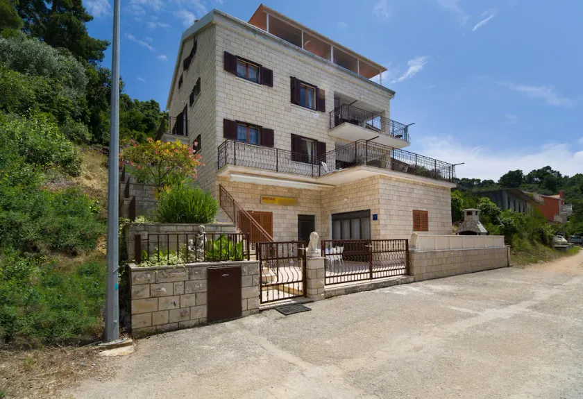 Apartments Marija, (13469), Brna, hr - Image 1
