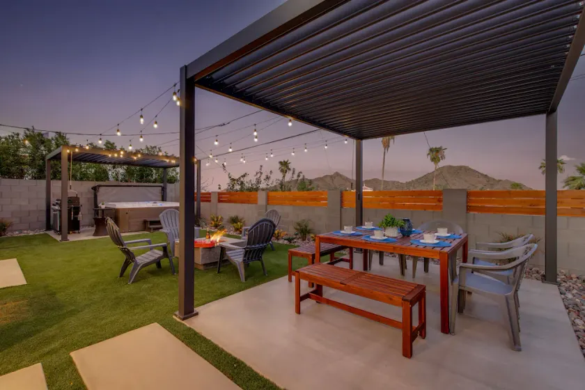 Newly-Built Modern Home with Mountain/City Light Views - Image 1