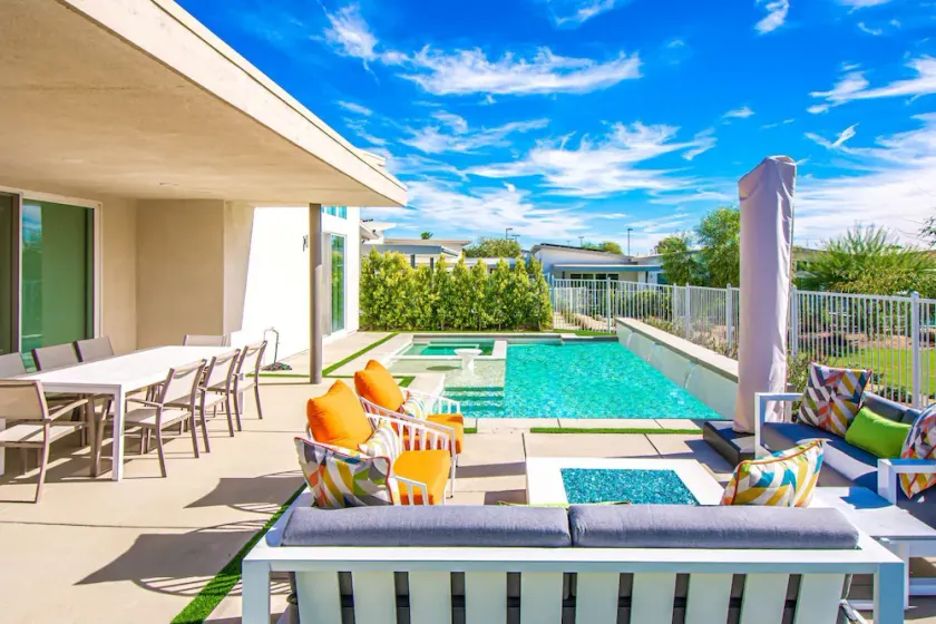 Indian Wells Luxury w Private Pool & Shuffleboard - Image 1