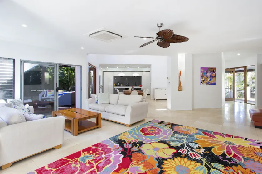 Beautiful 4 bedroom home, private pool and golf cart. - Image 1
