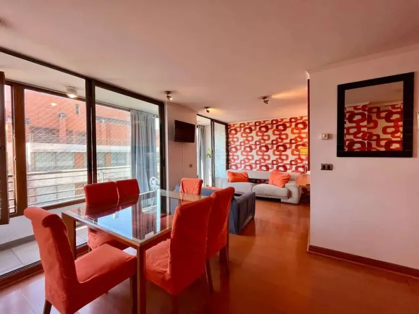 Retro-Chic Apartment w/ Panoramic City Views - Image 1