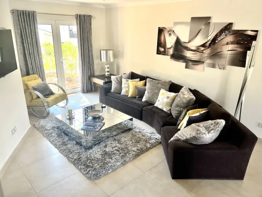 Luxury House In The Heart Of Vale Do Lobo Minutes Walk To The Beach - Image 1
