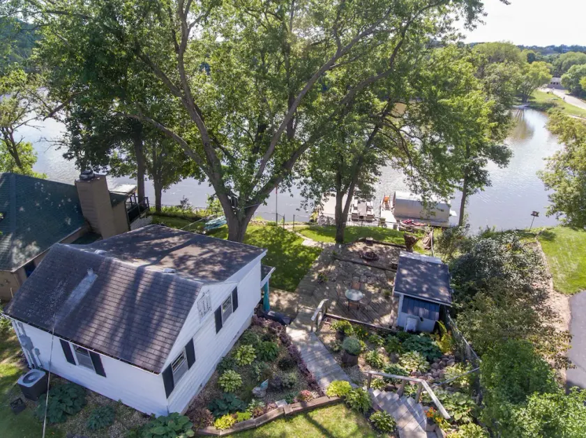 Lakefront property with beautiful view of Lake Zumbro 20 mins from Rochester - Image 1