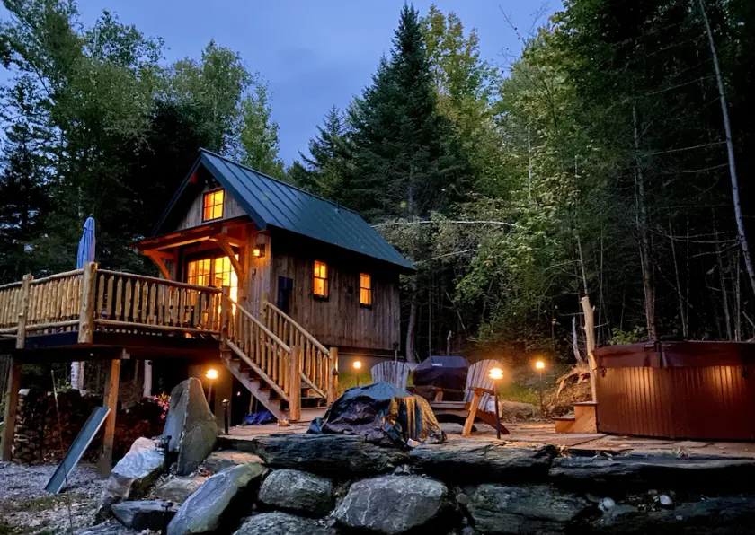 Cozy Loft for two with Hot Tub & Mtn Views - Image 1