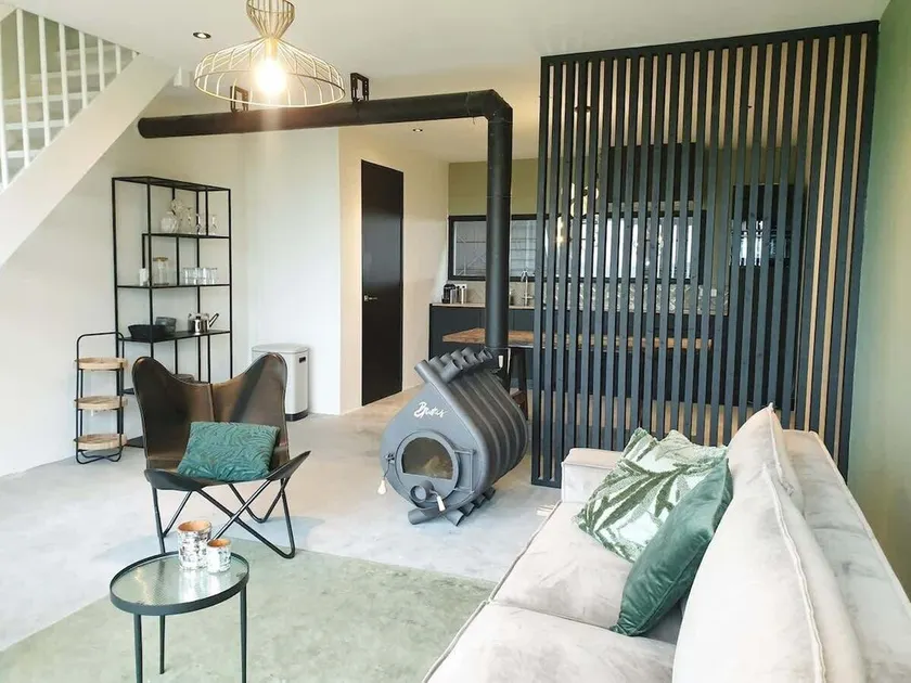 Luxury Farmstay – Sleep in Style Among the Cows - Image 1