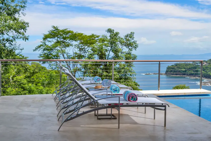 “Impresionante casa con vistas impresionantes y servicio personalizado” - Image 1