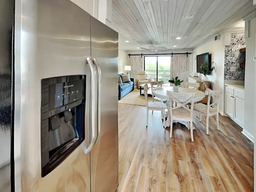 Lighthouse Point 14B - Image 1