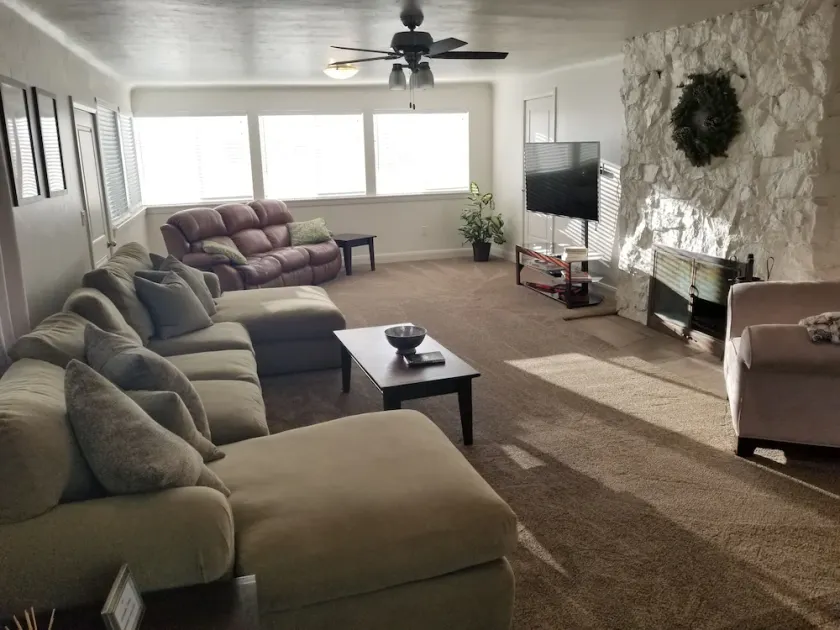 Newly remodeled, clean, comfortable, and centrally located - Image 1