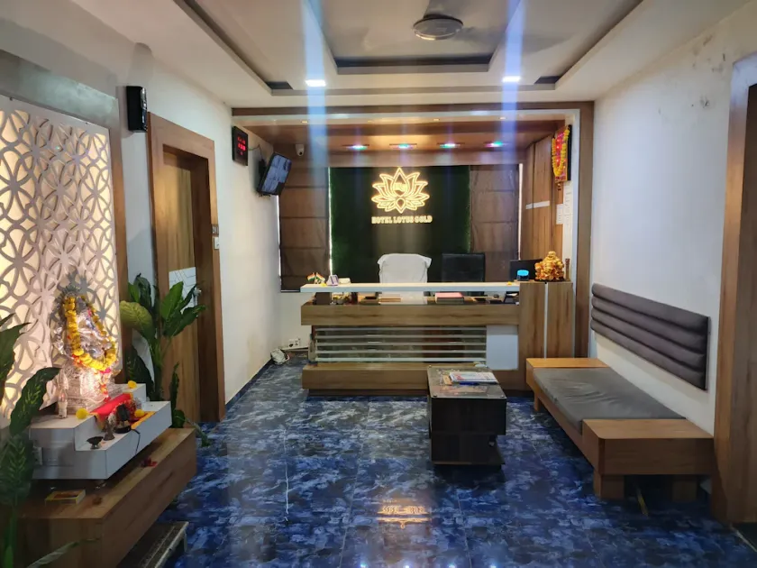 Super Collection O by OYO Lotus Gold - Image 1
