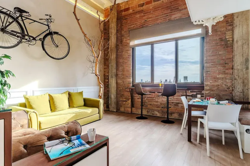 Luxury in the best location - Image 1