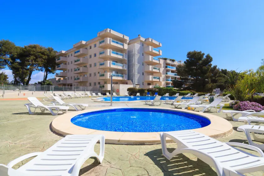 APARTMENT WITH PARKING, 5 MINUTES FROM PORT AVENTURA 303 - Image 1
