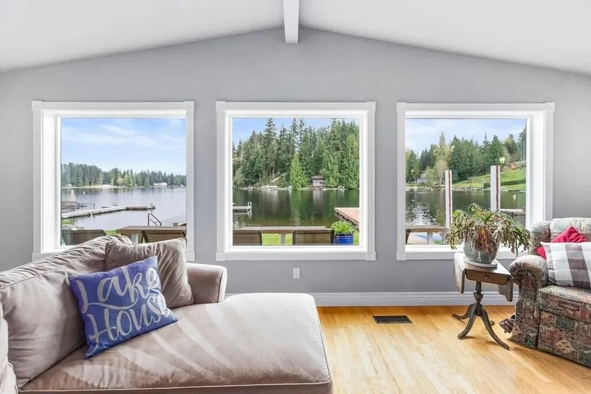 Idyllic Lakeside Getaway - Hidden Gem - Image 1
