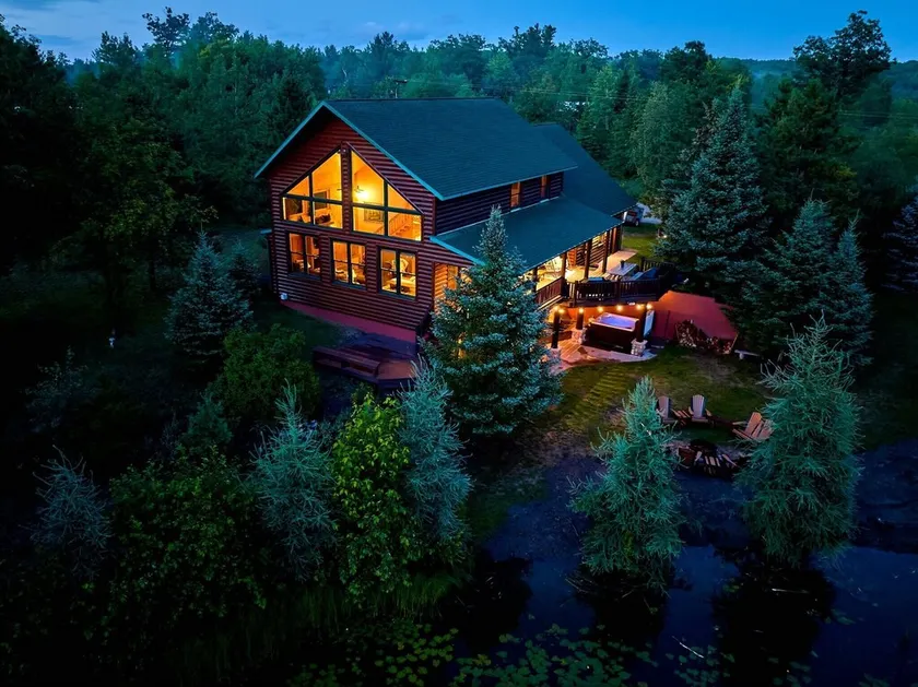 Big Bear Lodge Retreat where friends & families gather and meet! - Image 1