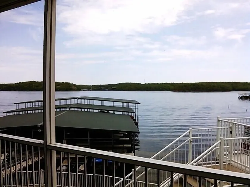 No Steps to Waterfront Condo - Main Channel View, Poolside Access - Image 1