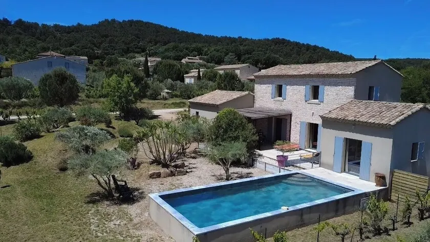 \"Les Oliviers\" with a private pool - Image 1