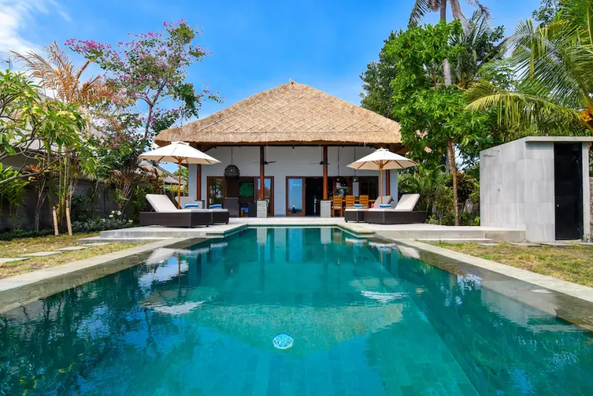 Villa Emerald - Beachfront New Build Villa - Image 1