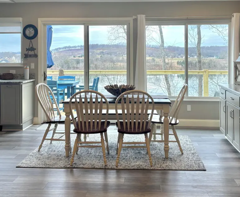 Come enjoy a beautiful view from our cozy lake house! - Image 1