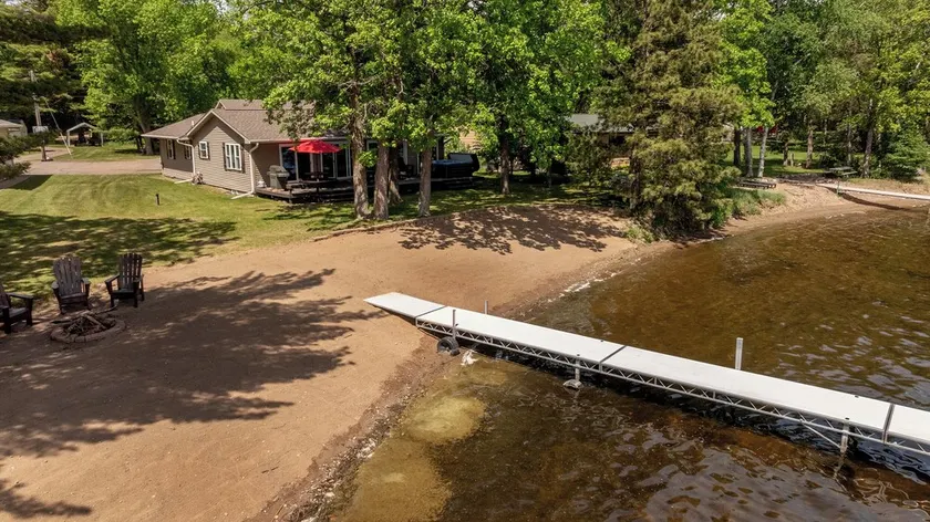 Lake House/Hot Tub/Fire Pit/Game Room/Food/Golf/Shopping/Swimming - Image 1