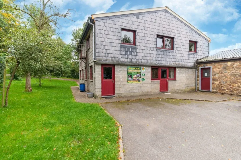 Spacious Group Stay in Wanne - Image 1