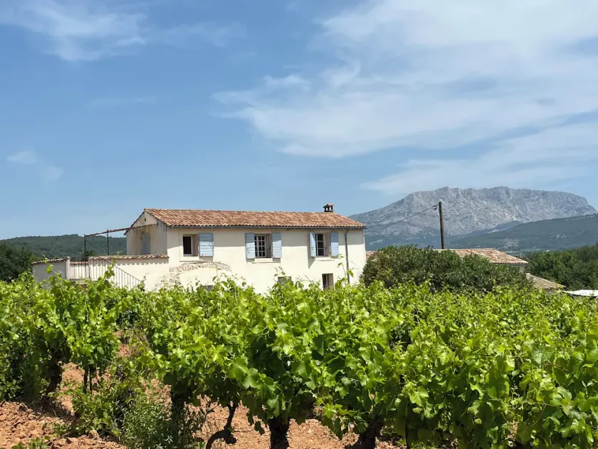 Mas en campagne proche d'Aix en provence. - Image 1