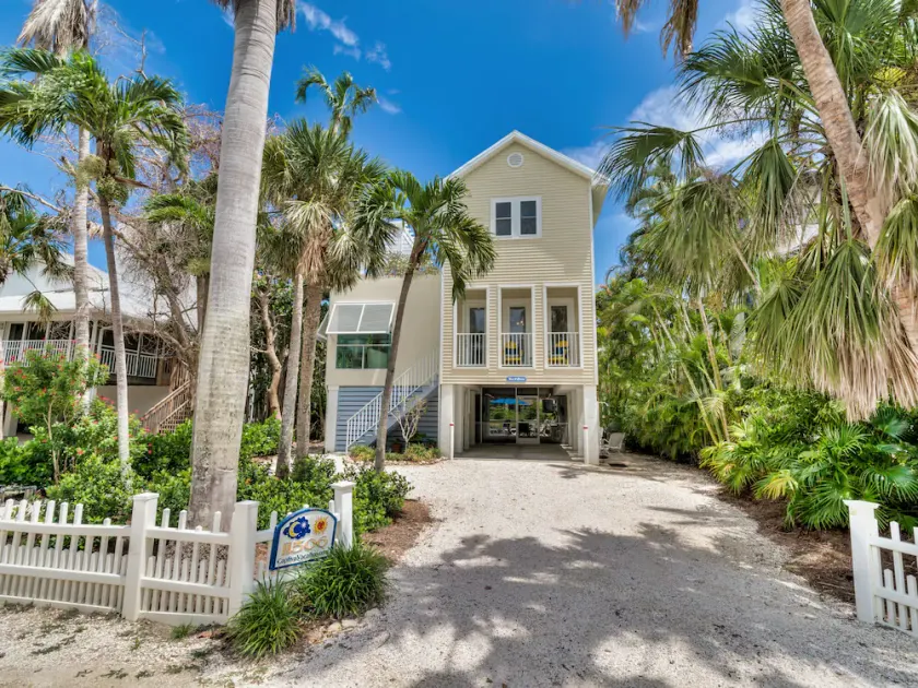 Captiva Sun & Moon Pool House - Strandsiden af Captiva Village Center - Image 1