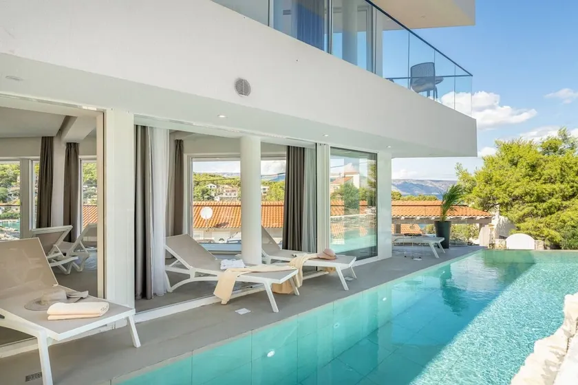Luxusvilla Ideali mit beheiztem Pool am Strand - Image 1