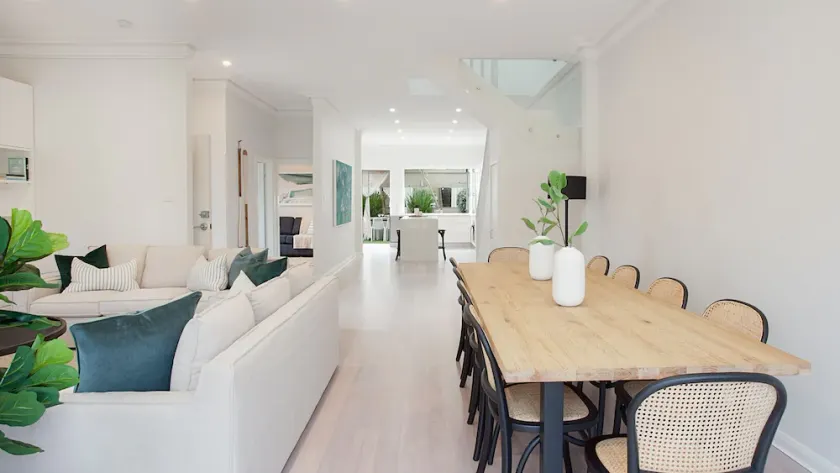 Bondi Coastal Dream Isyd - Image 1