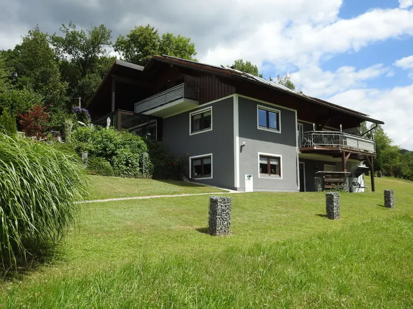 Arrive and feel at home, in a new, large, charming, quiet 5 rose apartment - Image 1
