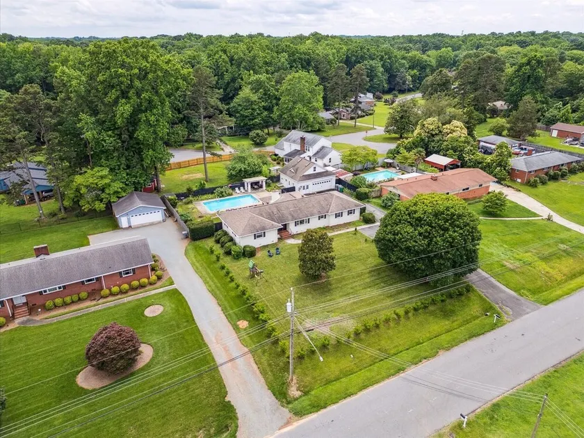 NEW! minutes to downtown - Private Half-Acre Ranch Retreat - Image 1