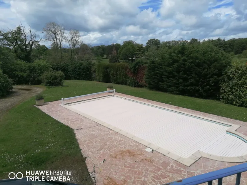 Grande maison avec piscine Large house with swimming pool - Image 1