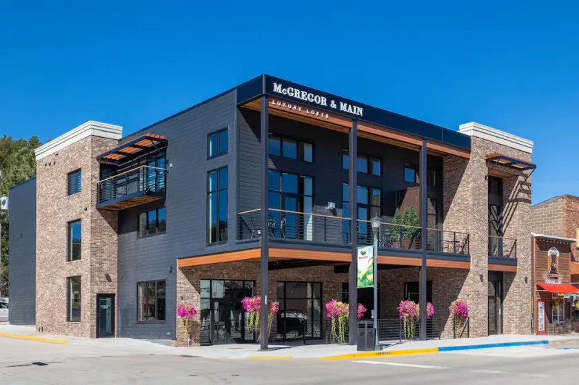 McGregor & Main - Luxury Lofts - Image 1