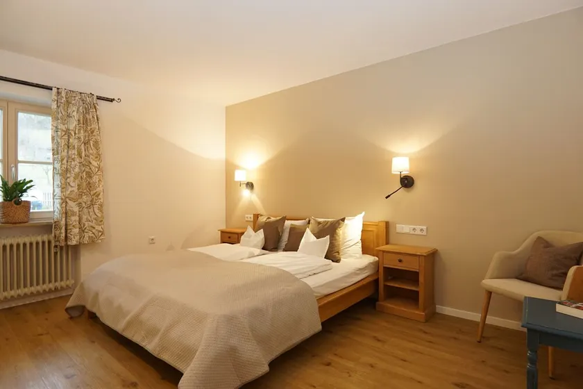 Ferienwohnung \"Mirabelle\" barrierefrei, 60 qm bis 4 Personen, Erdgeschoss, 2 separate Schlafzimmer, Südterrasse. - Image 1
