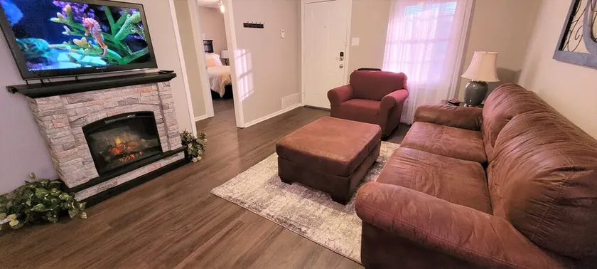 Super Cozy Home Away From Home - Image 1