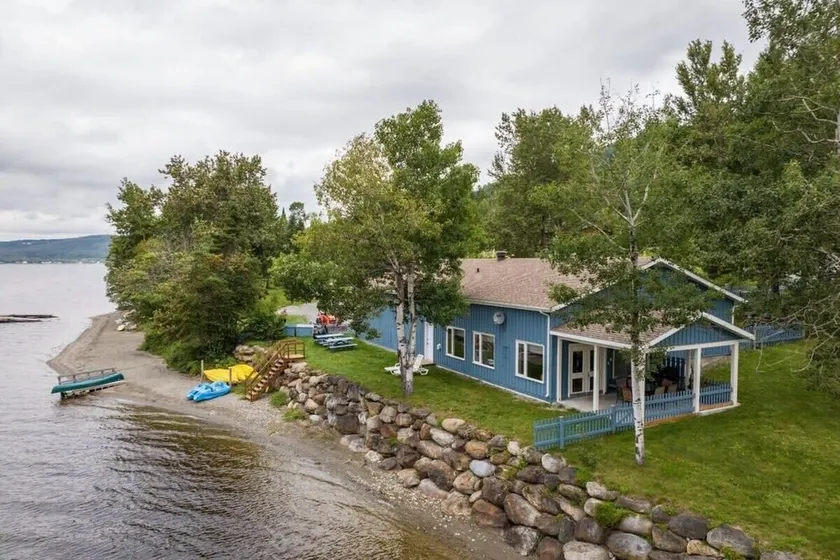 Domaine Bleu - Bord de l'eau et Kayaks - Image 1