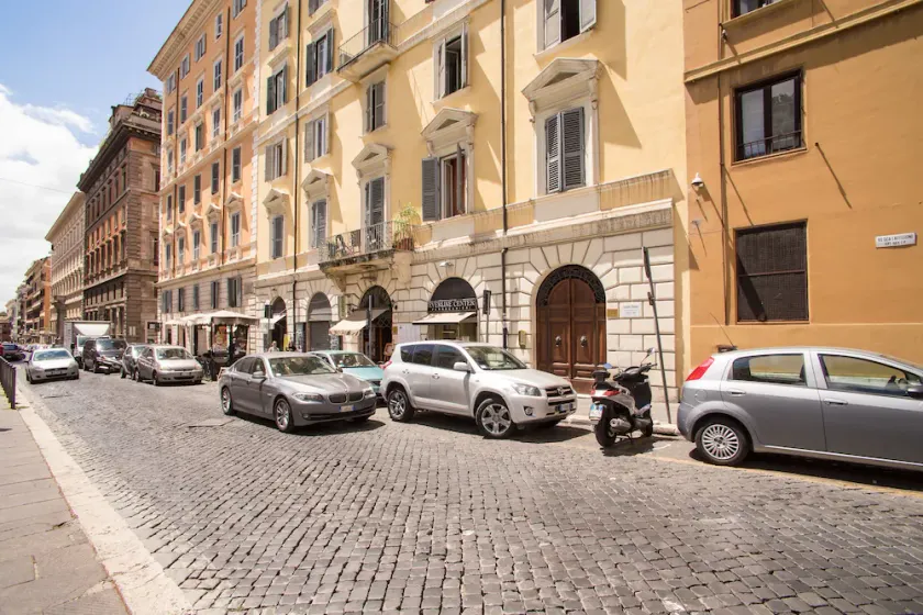 Hotel Mosaic Central Rome - Image 1