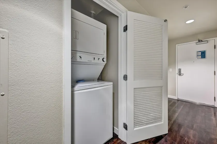 Global Luxury Suites San Jose Downtown - Image 1