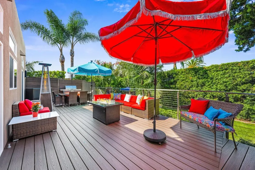 2 Resort-Style Coastal Homes: Family Friendly | Lrg Yard | BBQ | Close to Beach! - Image 1