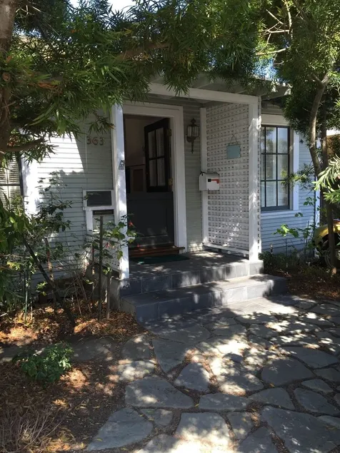 Charming Twin Lakes Beach Cottage - Image 1