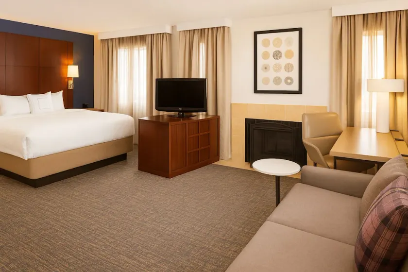 Perfect Suite for Exploring Nashville's Charm w/ Free Breakfast, Pets Allowed! - Image 1