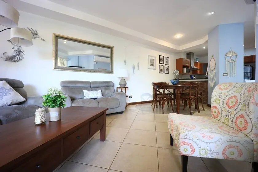 Peninsula 38, Luxury & Cozy 2bdr ♡ Beautiful terrace ♡ Fast wifi - Image 1