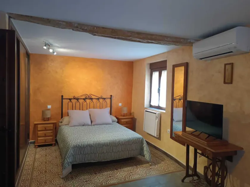 CASA RURAL LA CORNEJA - Image 1