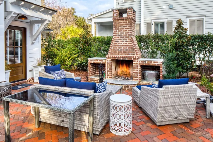 Pet Friedly, with brink Courtyard, Outdoor Fireplace + Guest House - Image 1