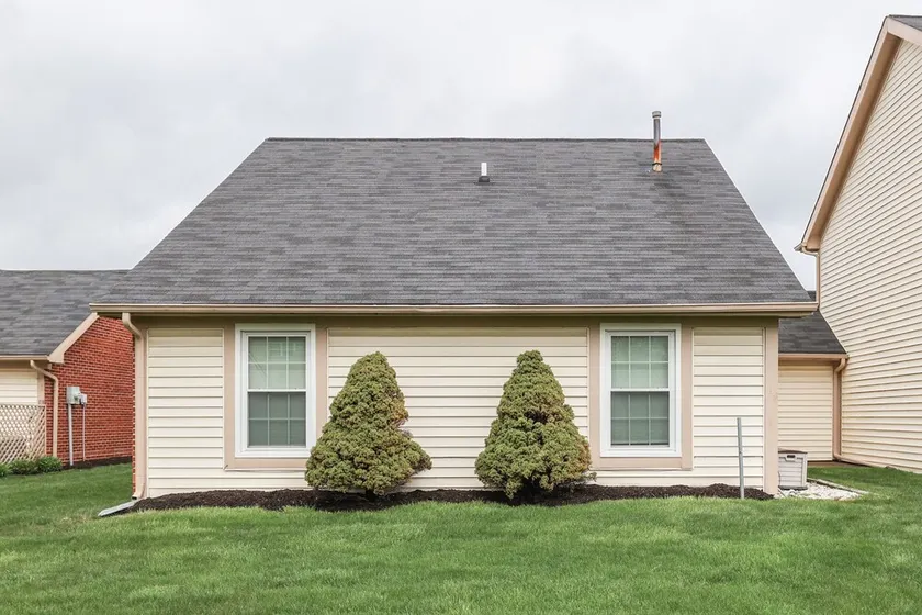 Cozy two bedroom condo in a safe neighborhood. - Image 1