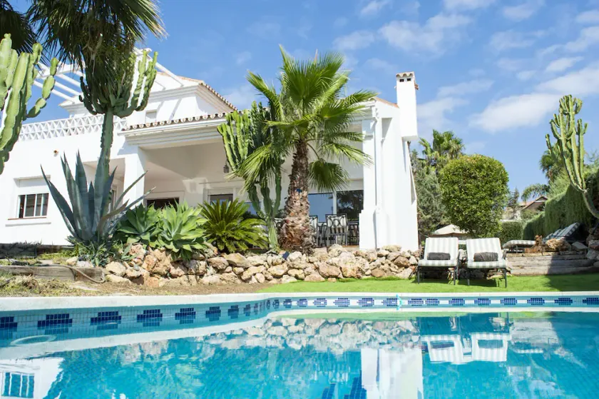 Luxery large Villa with pool 650 m to the beach - Image 1