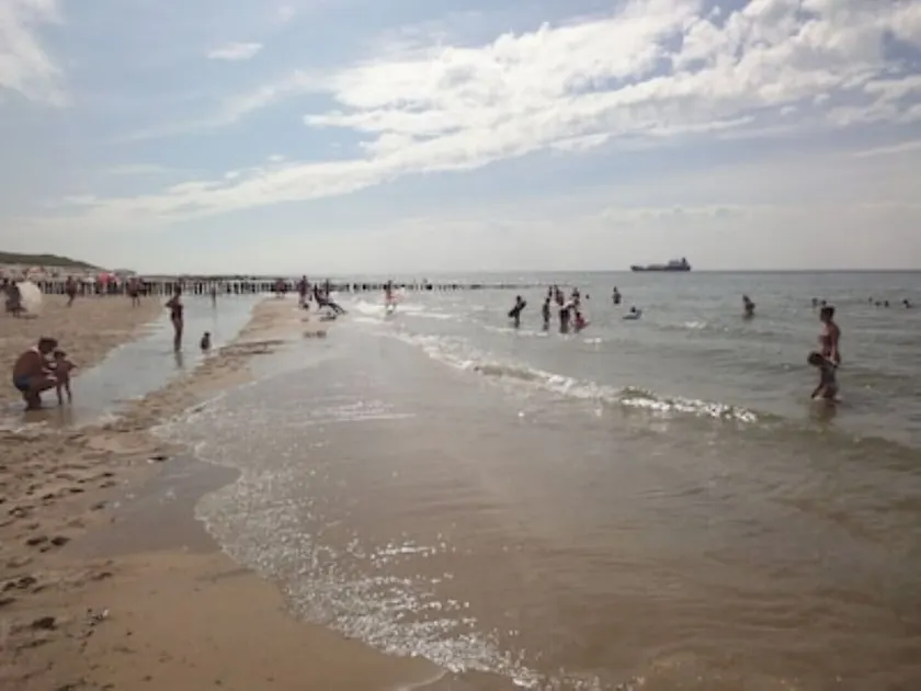 6 pers. Apartment, 3 sep. Sleeping room, 300 m v. Beach, constantly modernized and clean  - Image 1