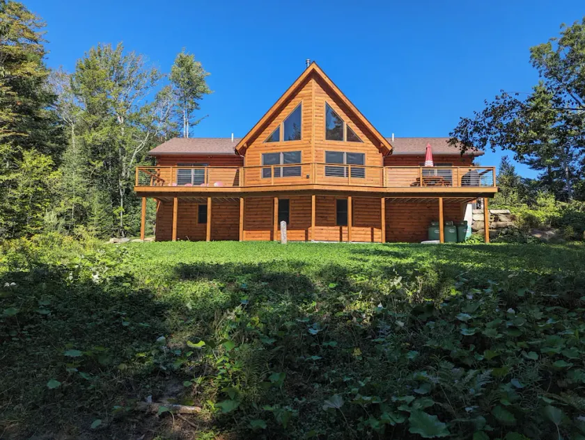 Log Home Mt Sunapee View - 5 min from beach and mountain & 9 min from town - Image 1